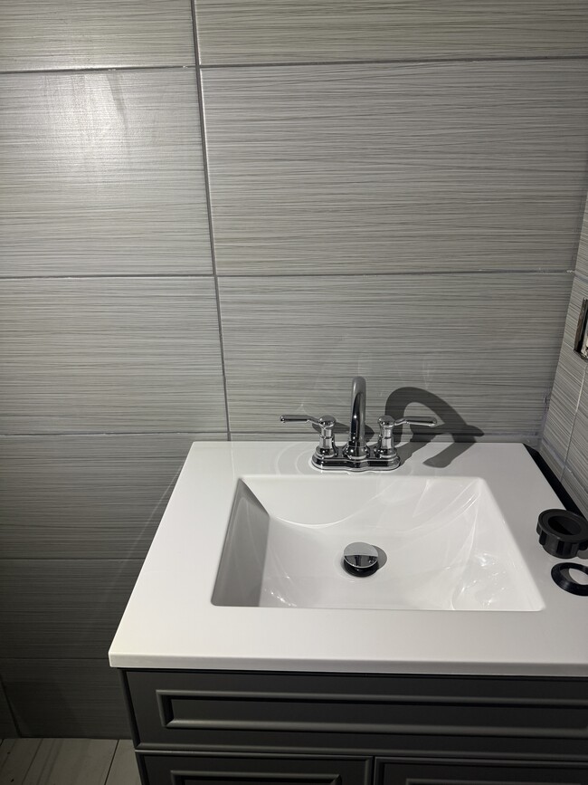 Photo - 1863 Nekoma Ct Unit B