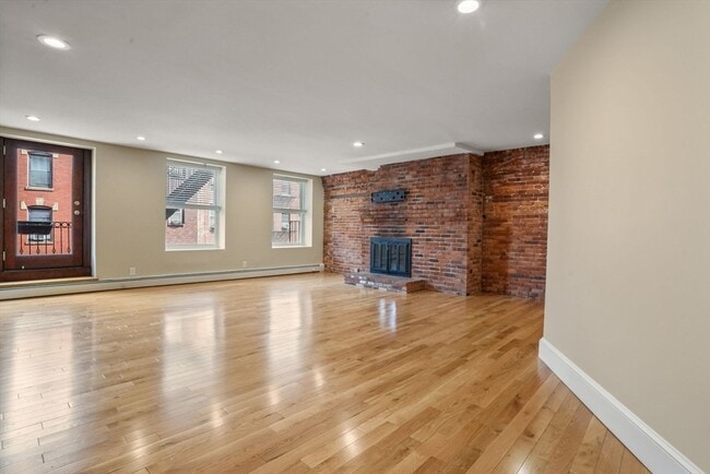 Photo - 122 Fulton St Unit 16