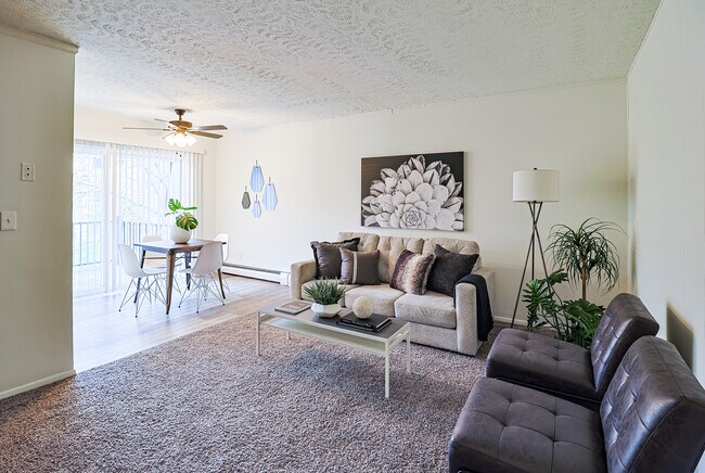 Photo - 2351 Beechmont Ave.
