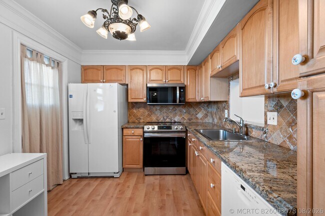 Photo - 620 NE 12th Ave Unit 602