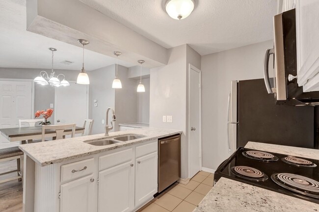 Photo - 2402 Sycamore Ave Unit D4