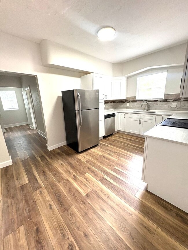 Photo - 3 BED/2 BATH Historic Home Available NOW!