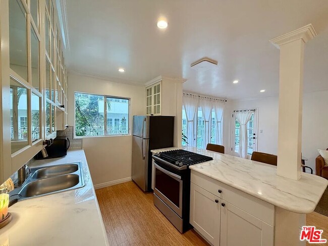 Photo - 1027 20th St Unidad C