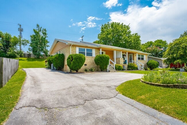 Photo - Newly Available! 2 Bedroom 1 Bathroom in the Heart of Hixson!