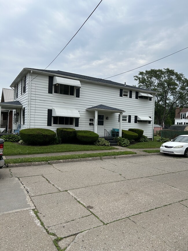 Photo - 2903 Hudson Rd Unit 2
