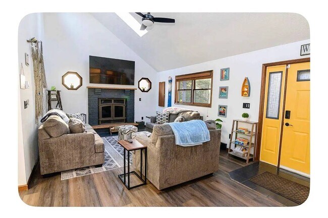 1188 Alpine Dr