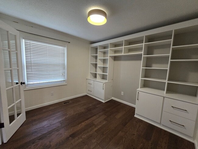 Photo - 3456 Regiment Dr