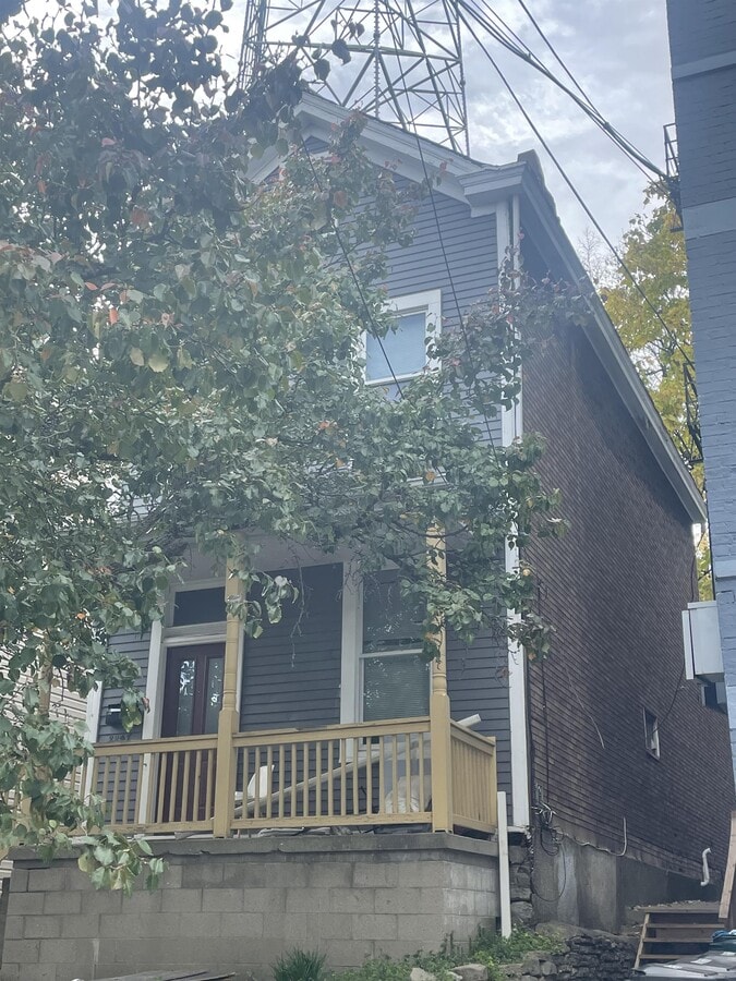 Photo - 2247 Wheeler St