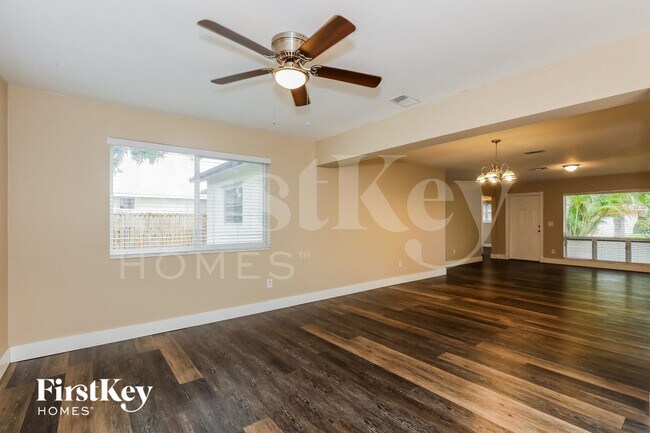 Photo - 231 SW 71st Terrace