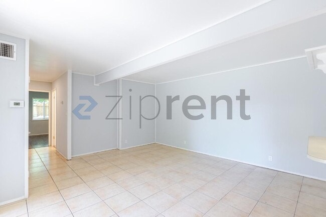 Photo - Unit