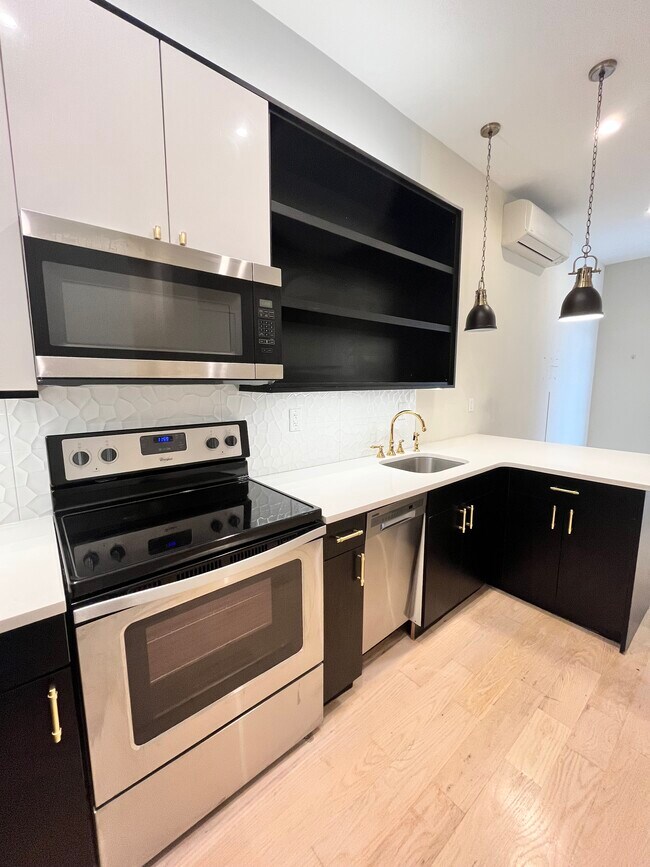 Photo - 609 Communipaw Ave Unit 2R