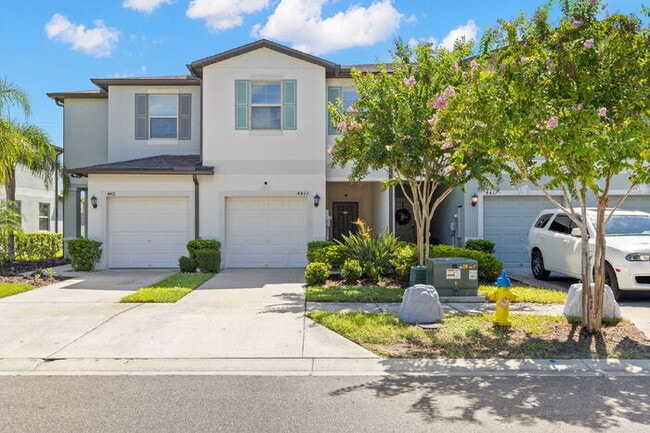 Building Photo - NEWLY UPGRADED Town Home For Rent in Touchstone!