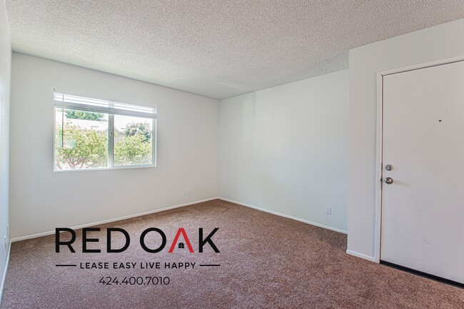 Photo - 4745 W 173rd St Unidad 204