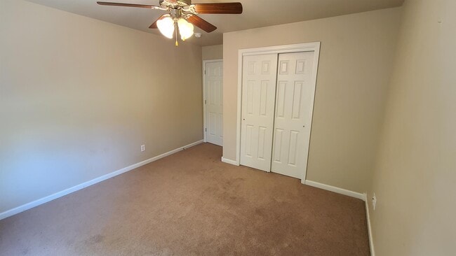 Photo - 807 Montclair Dr
