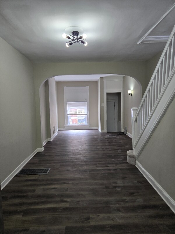 Photo - 711 N Streeper St