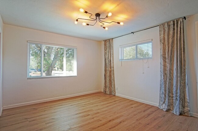 Photo - UPTOWN UPDATED 3/BD 2/BA 1/CG