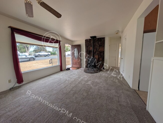 1101 SW 31st St