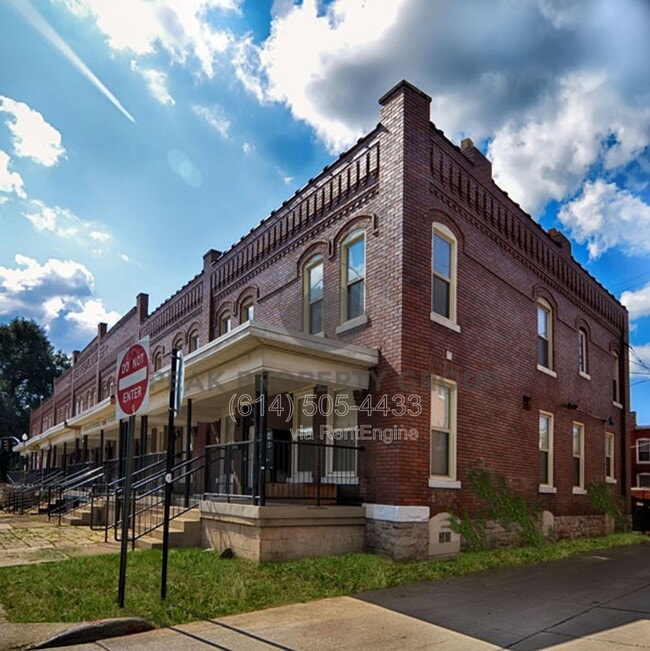 Building Photo - 1651 N Pearl St