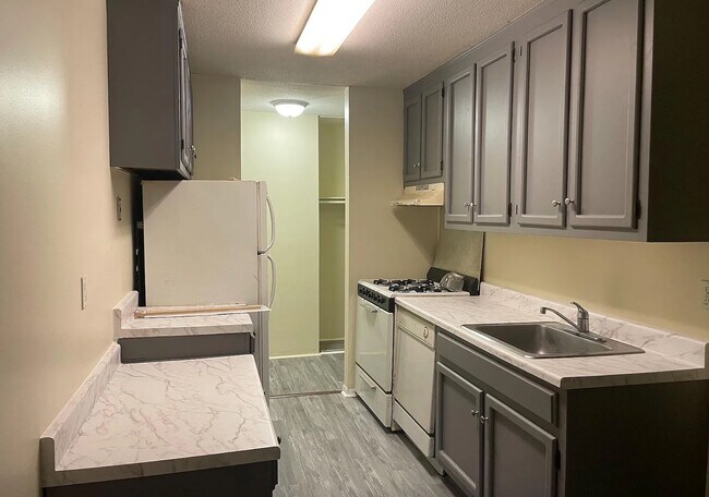 Photo - 52 Shrewsbury Green Dr Apartment Unit 52J