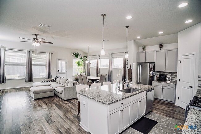 Building Photo - 688 Bridgestone Way