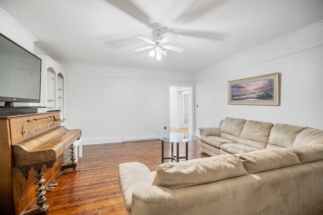 Photo - 203 Gower St