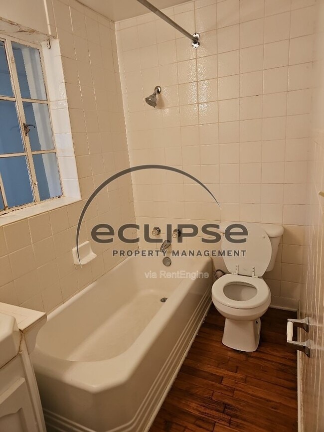 Photo - 504 2nd St