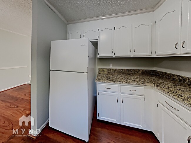 Photo - 5716 Lambrook Ct