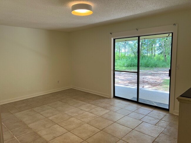 Photo - 35 Bay Breeze Dr