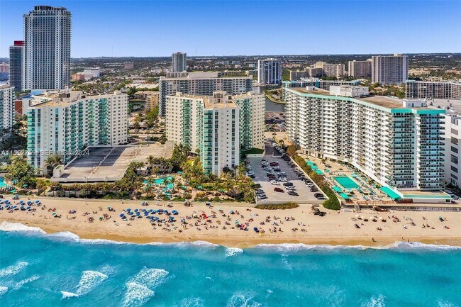 Building Photo - 3901 S Ocean Dr Unit 1H