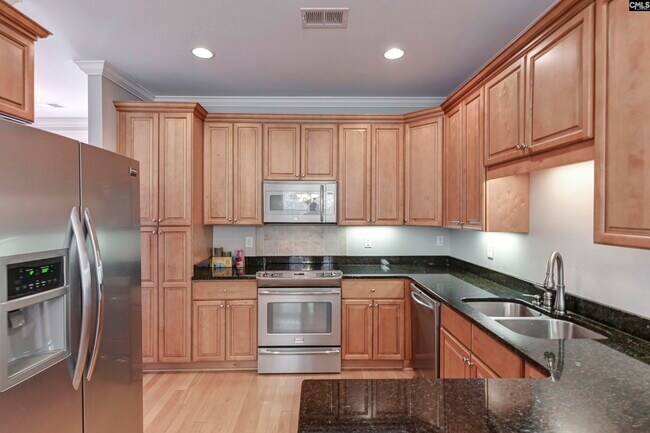 Photo - 33 Heather Laurel Ct