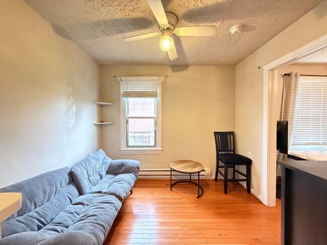 Photo - 280 4th Ave Unit Upper 201