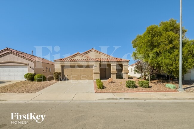 Building Photo - 692 Rising Brook Dr