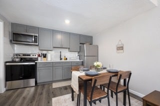 Photo - Holly Park Square Apartments Unidad 506