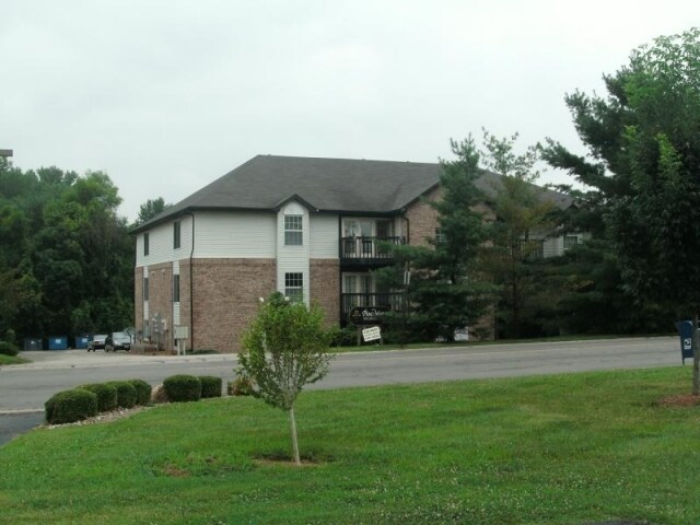 Primary Photo - 1040-1070 University Dr Apartments