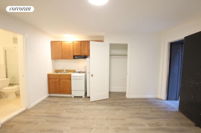 Photo - 856 West End Ave