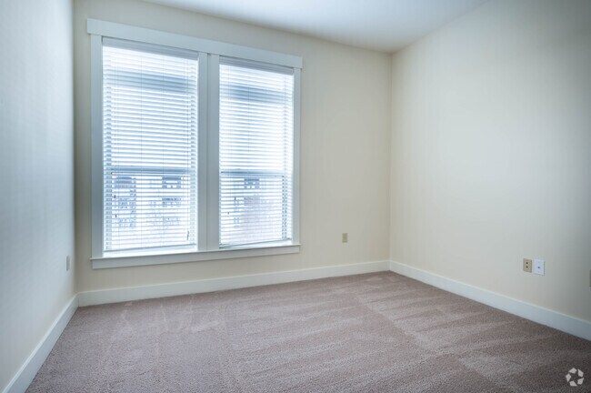 2BR, 2BA Bedroom