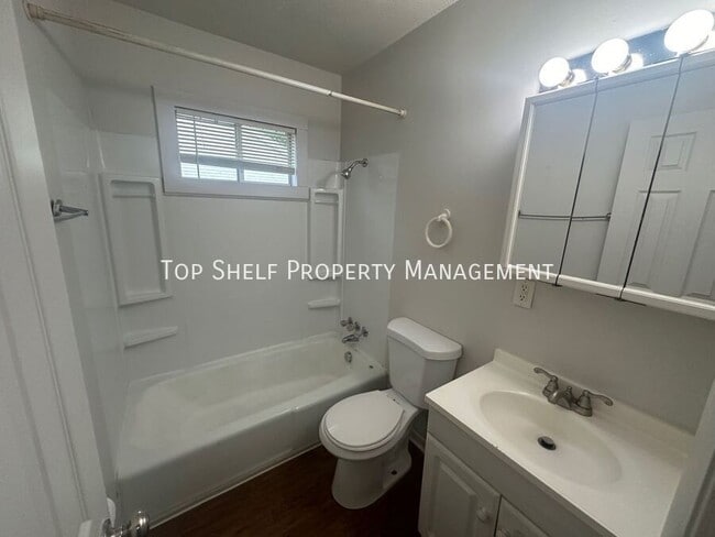 Photo - 607 E McKinley Ave