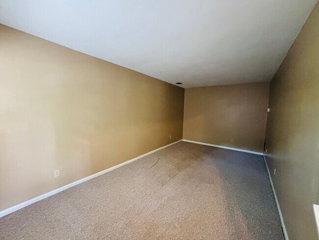 436 Marlington St