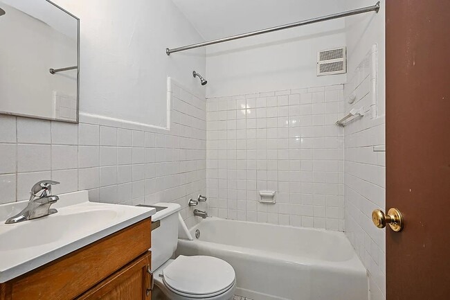 Photo - 515 5th St SE