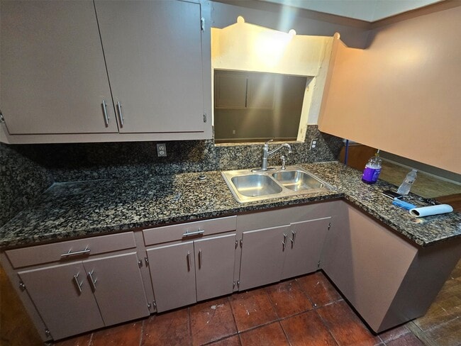 Photo - 2810 Monticello Dr