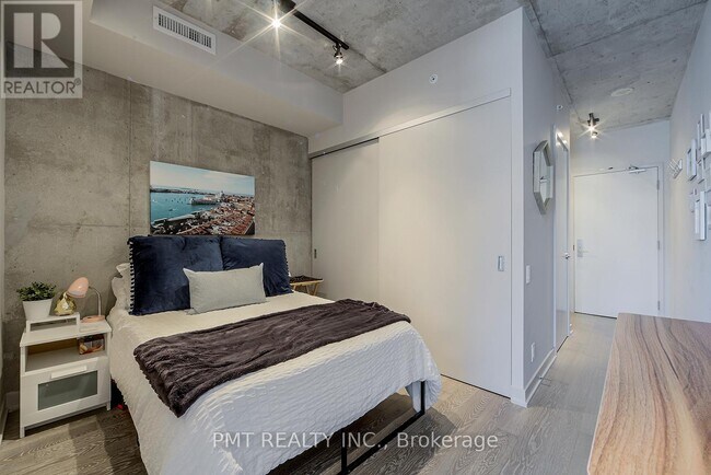 Photo - 39 Brant St Unité 804