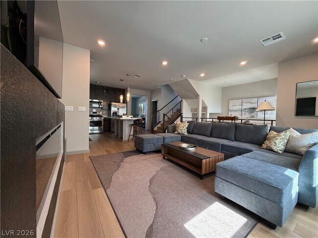 Photo - 8044 Carpenter Creek Ave