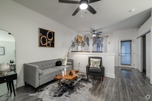 Studio - 564SF - Living Room - Hi Tone Lofts