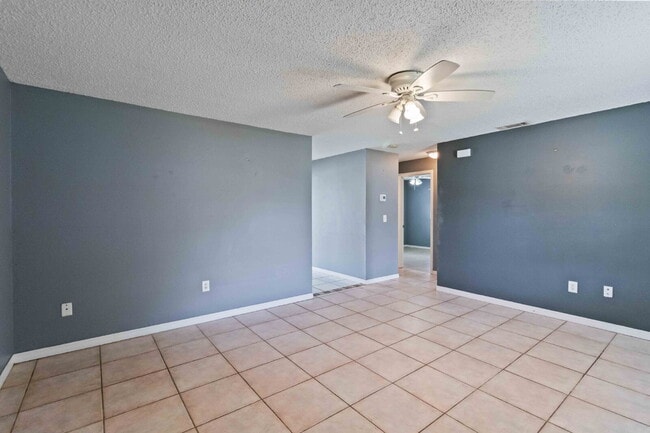 Photo - "Charming 2-Bedroom Duplex in Port Charlot... Unit B