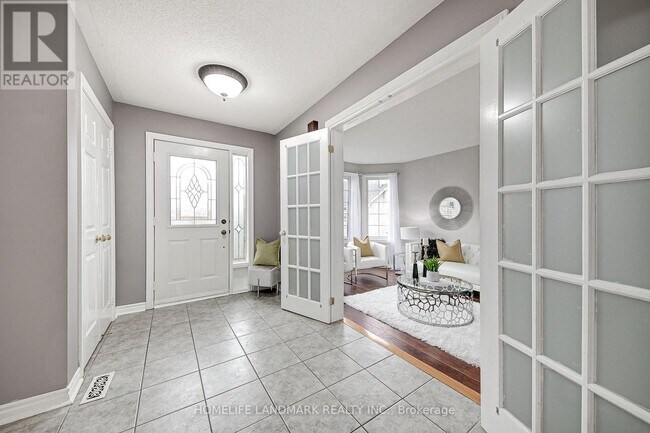 Photo - 49 Eaglestone Ln