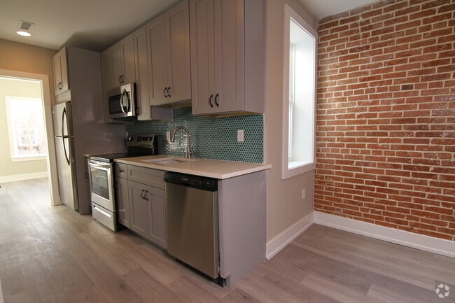 Building Photo - 2706 Wharton St Unit 2nd Floor B Rental