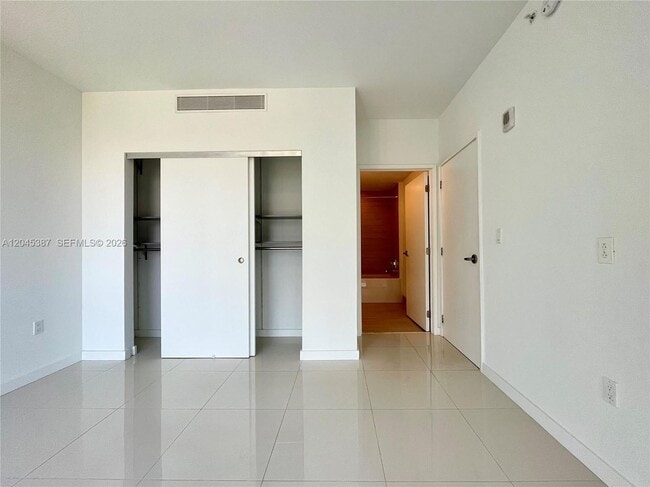 Photo - 9940 W Bay Harbor Dr