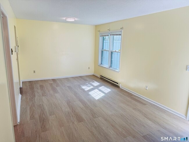 64 Deerwood Ln Unit 2