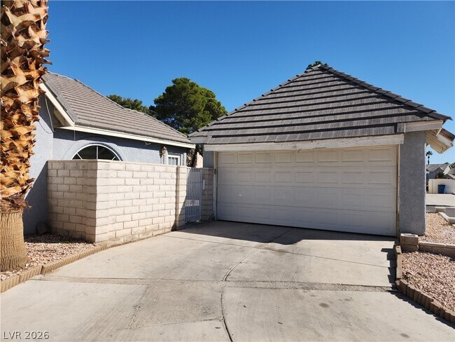 Photo - 6556 Bradford Ln