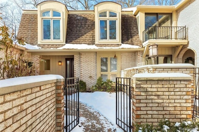 Building Photo - 1360 Bramblebush Run